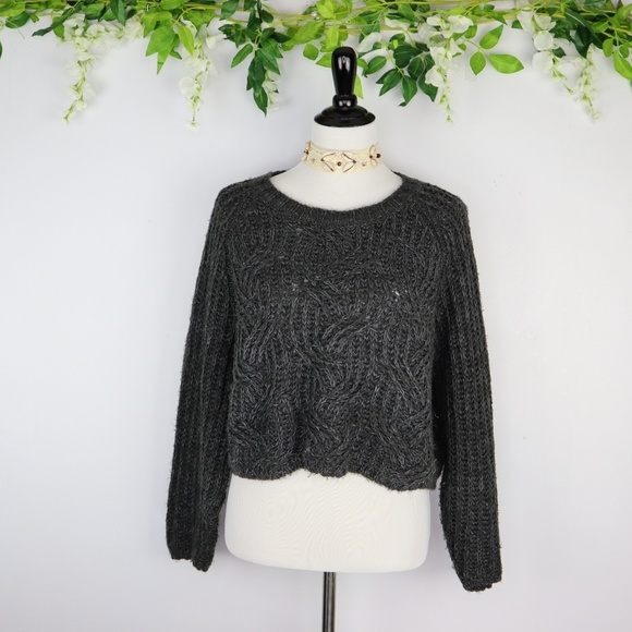 Urban Outfitters Sweaters - ⭐Urban Outfitter Kimchi Blue Cropped Knit Sweater